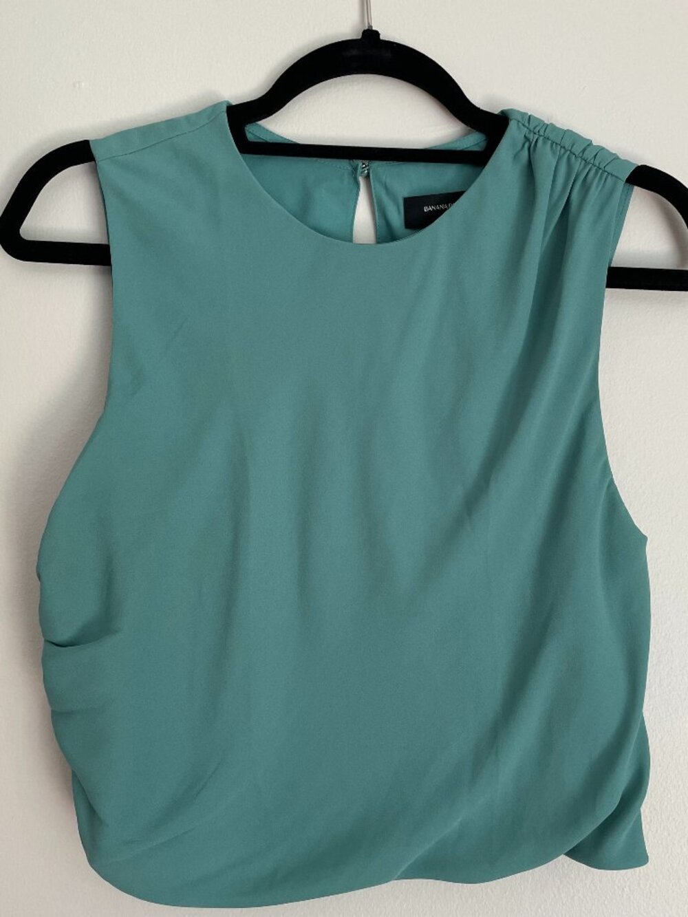 NWOT Banana Republic High-Neck Shirred Cropped Top, Size 6